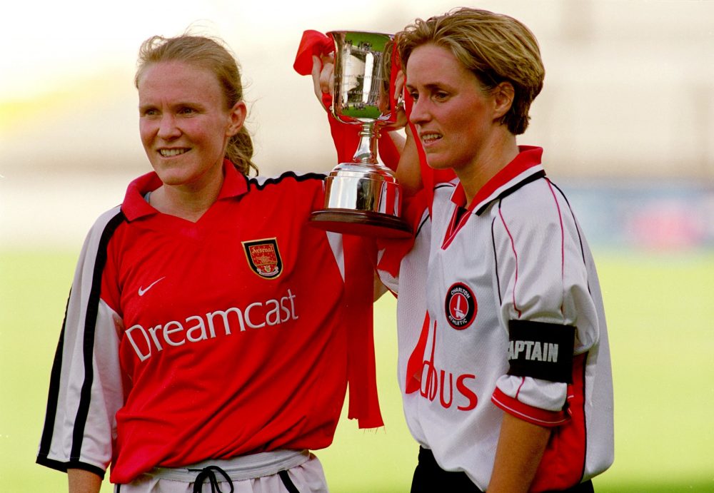 6 Aug 2000: Sian Williams of Arsenal and S Barber of Charlton Athletic share the trophy after the Women's FA Charity Shield at Craven Cottage in London. The match was drawn 1-1. Mandatory Credit: Aubrey Washington /Allsport